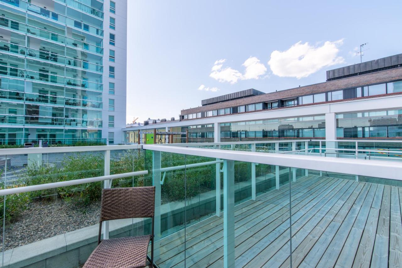 Starhomes Double Lux 10 Oulu Exterior foto
