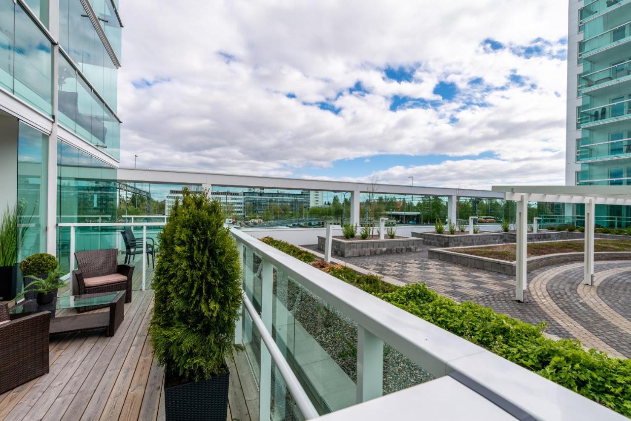 Starhomes Double Lux 10 Oulu Exterior foto
